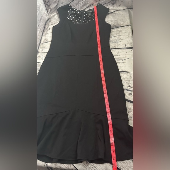 White House Black Market Dress 8 Petite Black Sleeveless Peplum Midi Sheath Dots - Picture 7 of 9